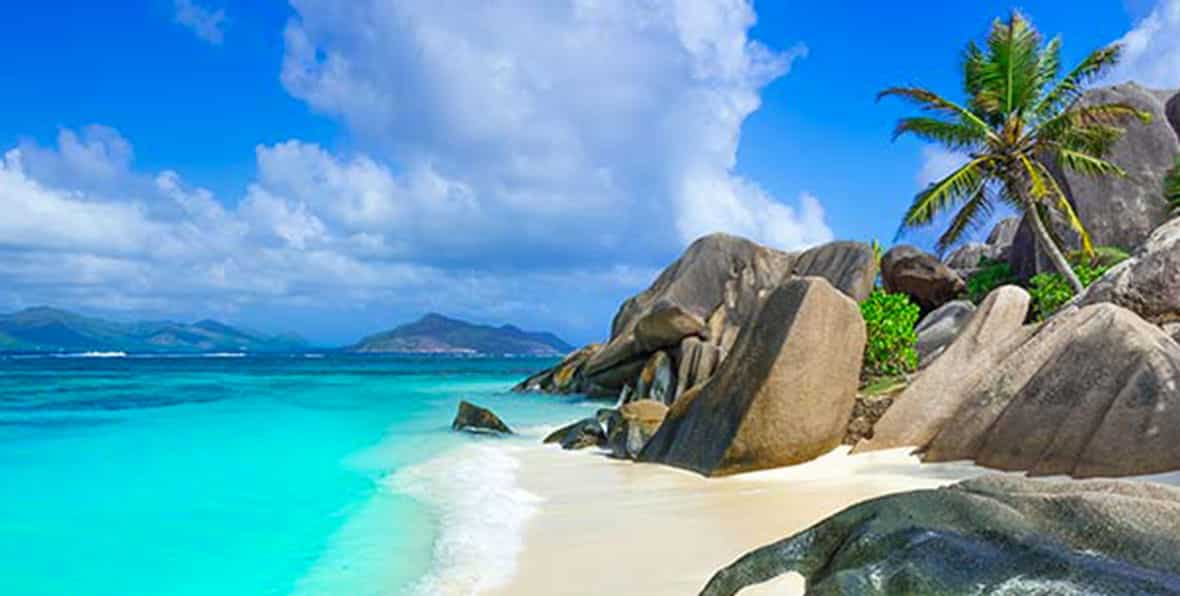 Rocas y playas en el paraìso de Seychelles