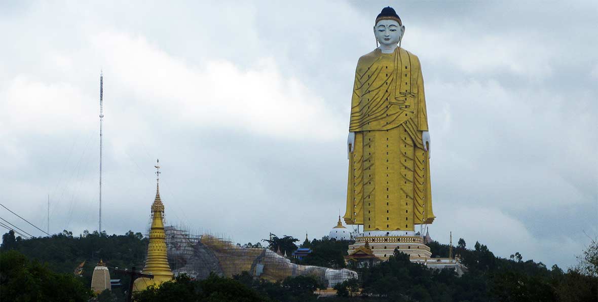 viaje a Birmania, la estatua de buddha de monywa