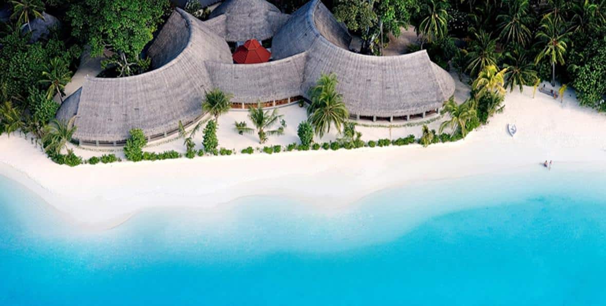 vista aerea de la playa del Banyan Tree Vabbinfaru Maldives