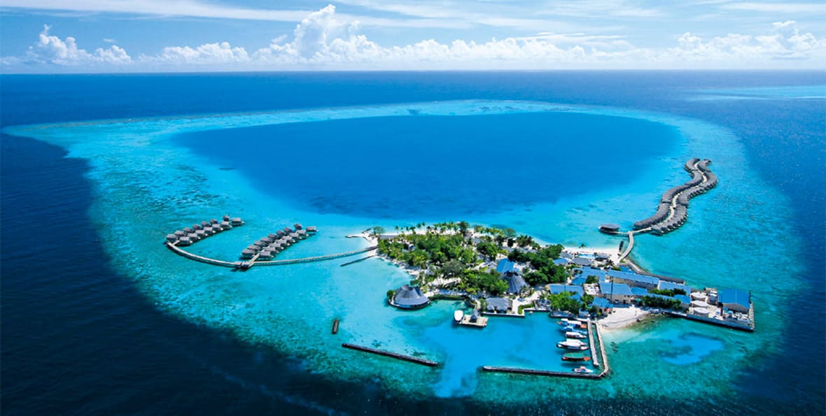 Centara Rasfushi Aerial - arenatours.com