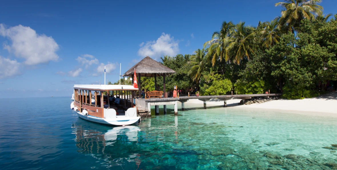 Vilamendhoo Maldivas - arenatours.com - Vilamendhoo Island Resort