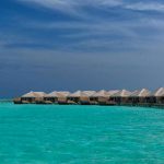 Cocoon Maldives Water Villas en el oceano