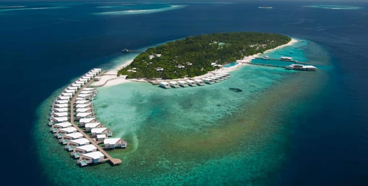 Amilla Fushi Aerial Jan - arenatours.com