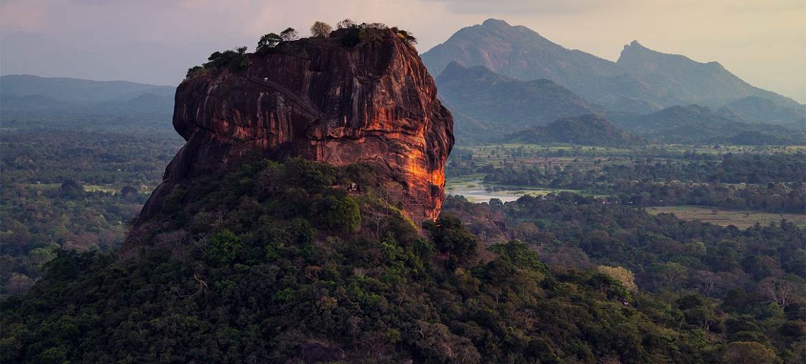 Colombo (chegada) – Excursão a Sigiriya