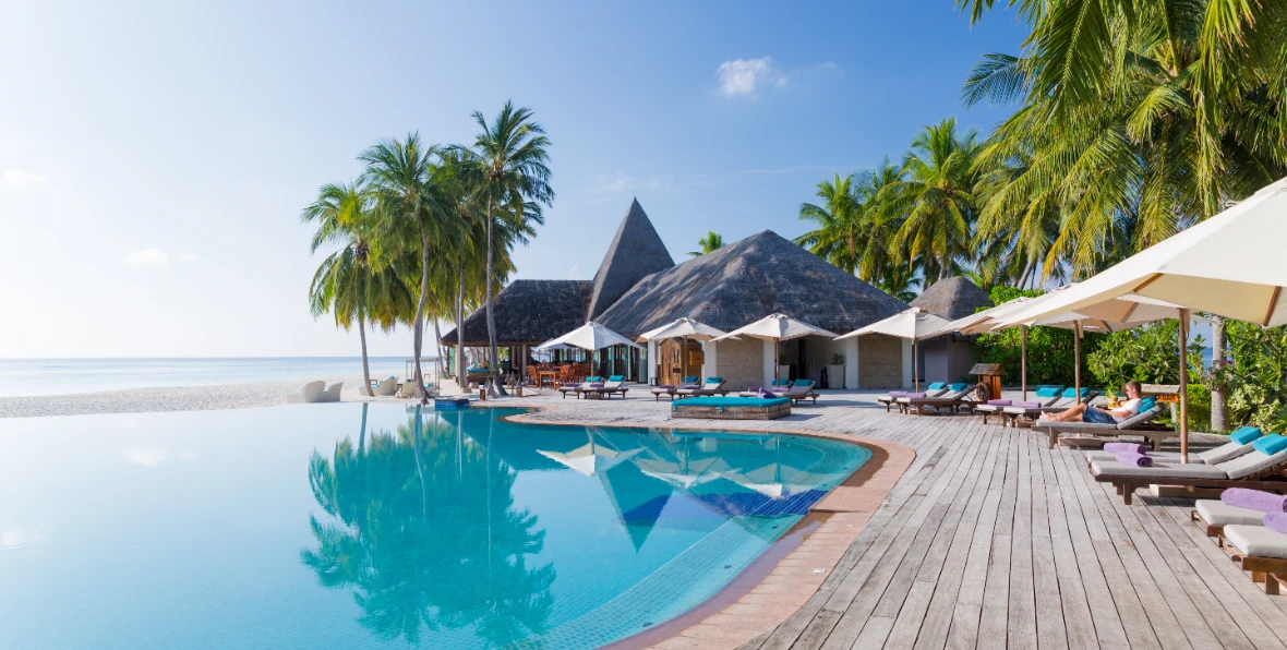 Velingandu Island Resort Maldives - arenatours.com - Veligandu