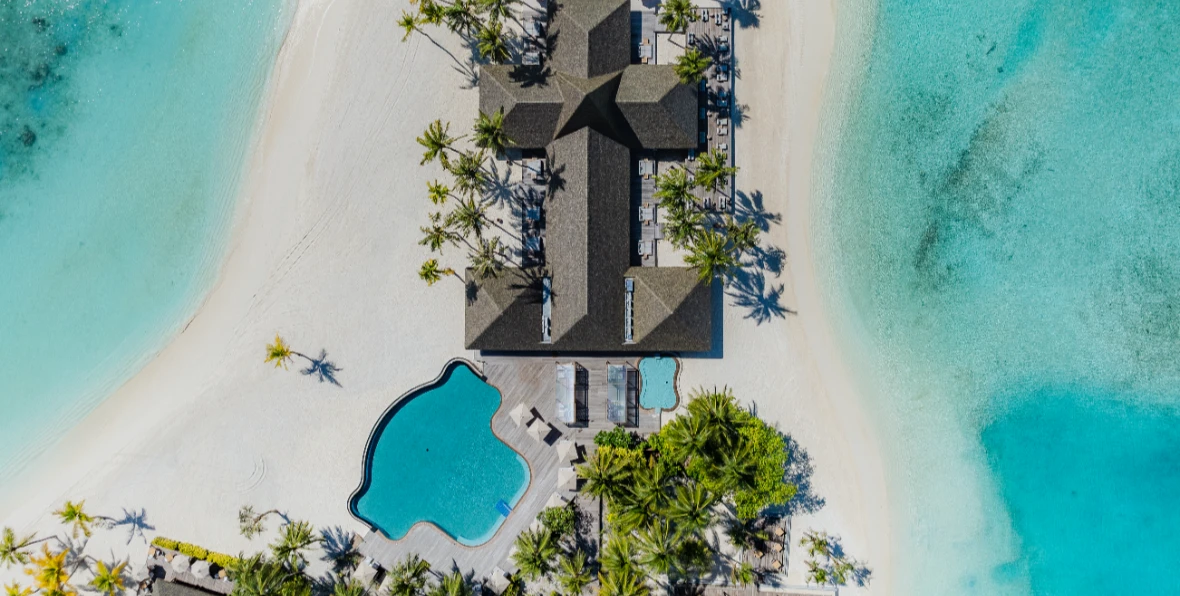 Velingandu Island Resort Maldives - arenatours.com - Veligandu