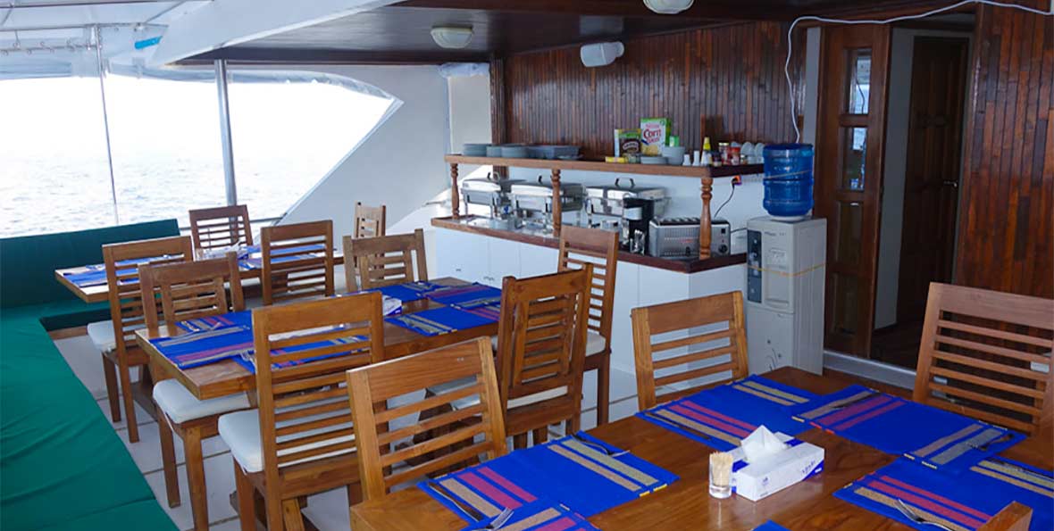 Horizon Iii Maldives Main Bar - arenatours.com