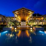 Kempinski Seychelles por la noche