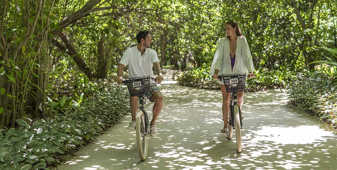 paseo en bicicleta en Shangri-La's Villingili Resort