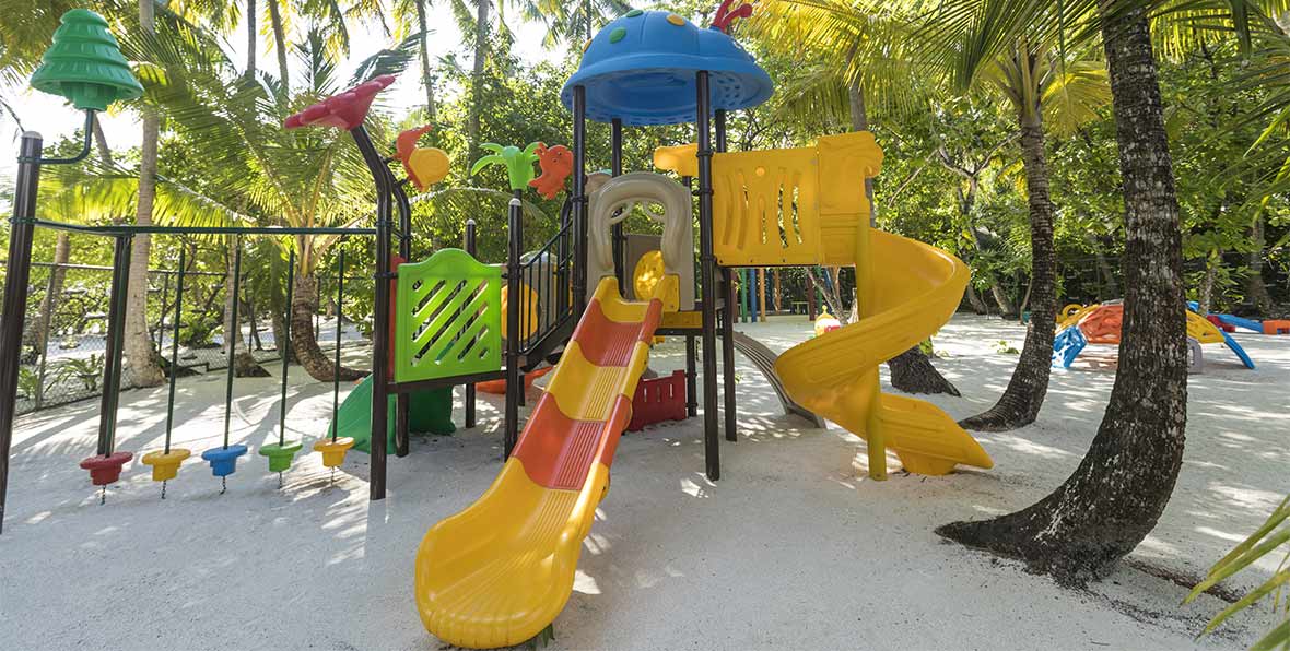 Dhigali Resort Maldives Kids Club - arenatours.com