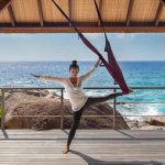 clase de yoga en Six Senses Zil Pasyon