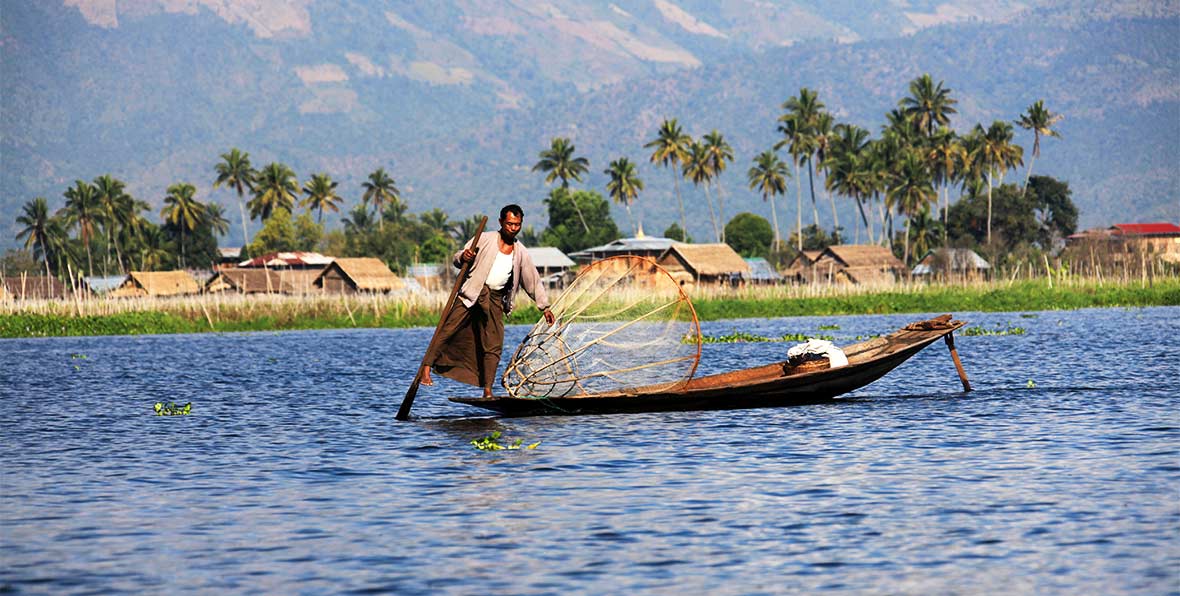 Inle Leg Rower At Inle - arenatours.com