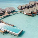 piscina y water villas en Heritance Aarah Maldives