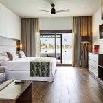 Hotel Riu Atoll Maldivas Overwater Junior Suite - arenatours.com