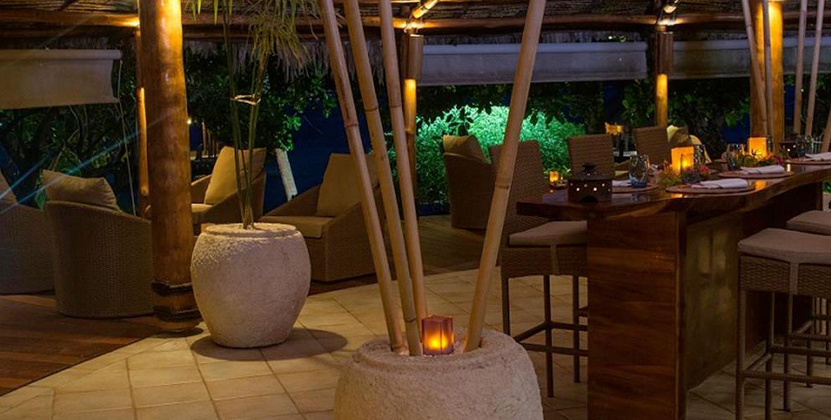 Bora Bora Pearl Beach Resort Spa Taurearea Sushi Bar - arenatours.com