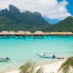 la playa de Four Seasons Resort Bora Bora