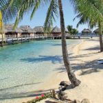 playa y villas en Manava Beach Resort & Spa