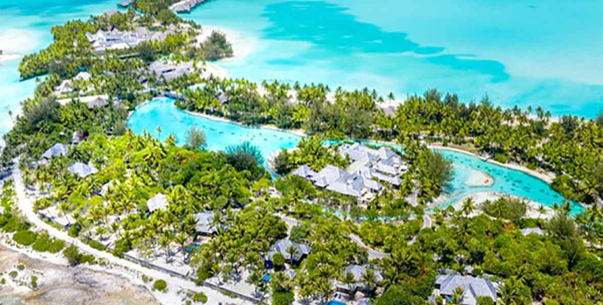 vista aerea de St. Regis Bora Bora Resort