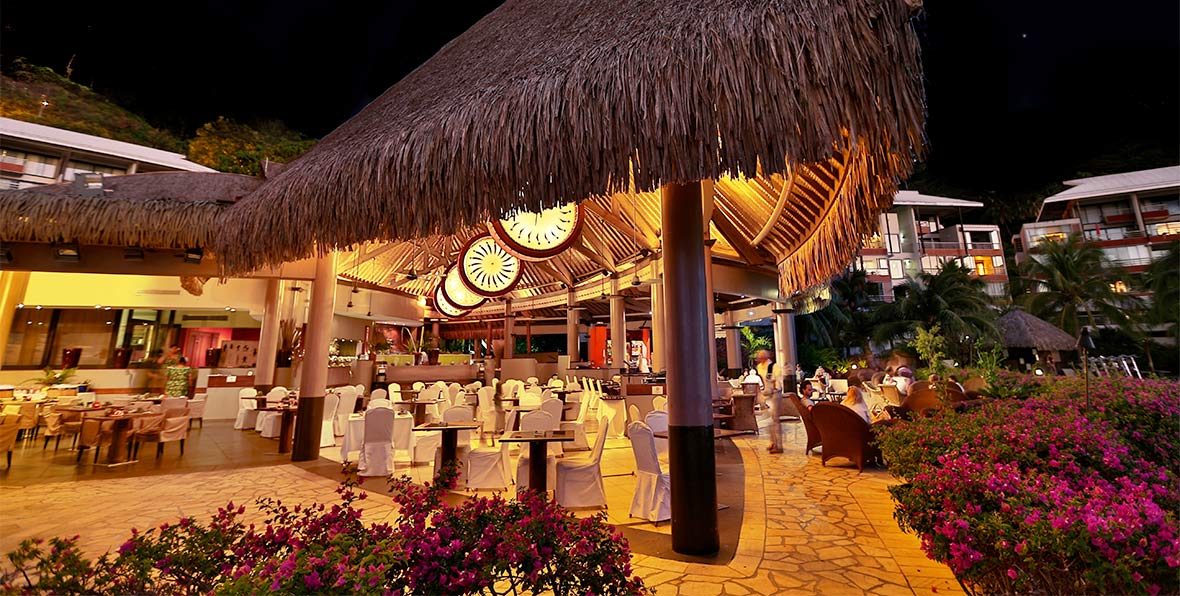 Tahiti Pearl Beach Resort Restaurant Bar - arenatours.com