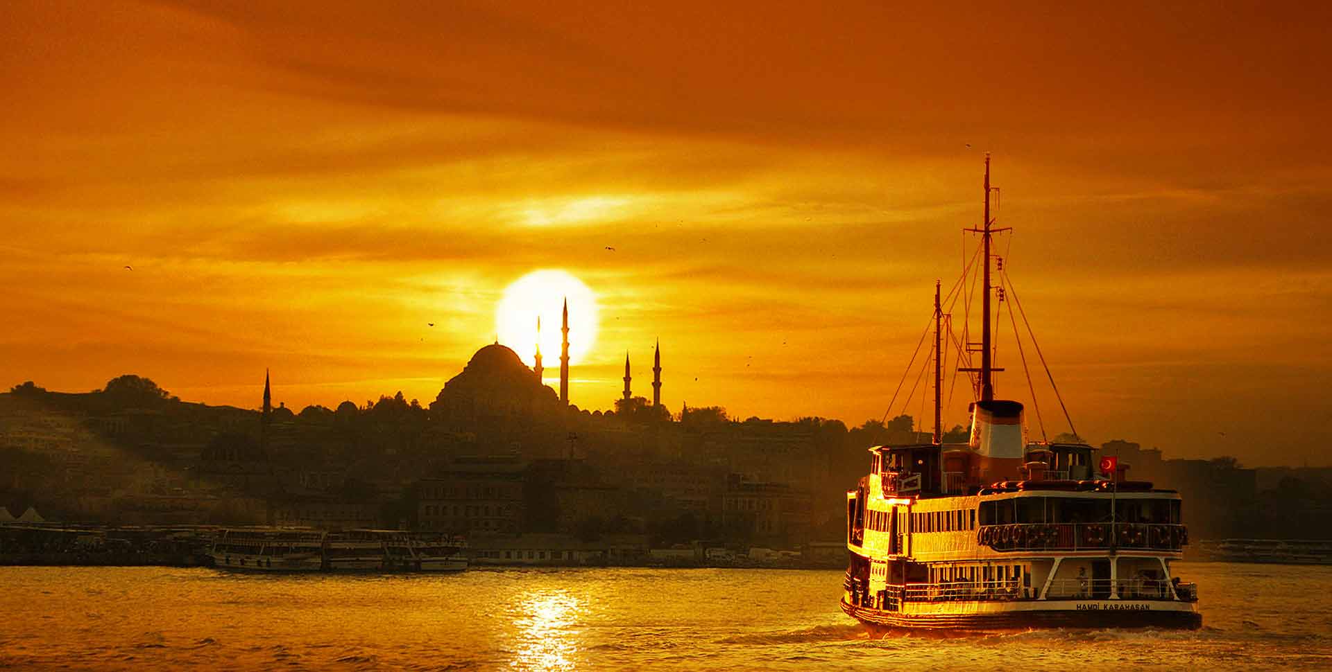 Istanbul Bosphorus - arenatours.com