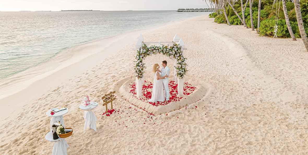 Siyam World Maldives Wedding - arenatours.com