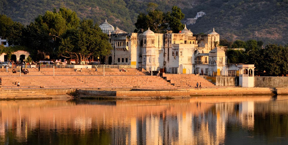 Viaje India Pushkar Lake Temple - arenastours.com -