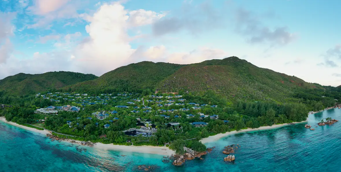 Raffles Seychelles - arenatours.com -