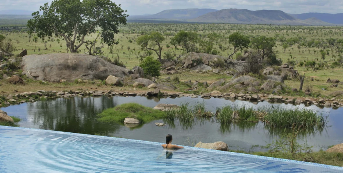 Four Seasons Safari - arenatours.com -