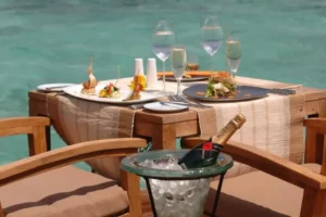 Viaje a Maldivas Todo Incluido Dinner Maldives Champagne - arenatours.com -