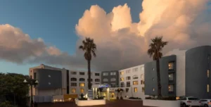 Radisson - arenatours.com -