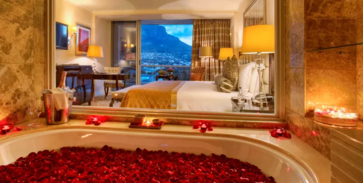 Taj Cape Town - arenatours.com -