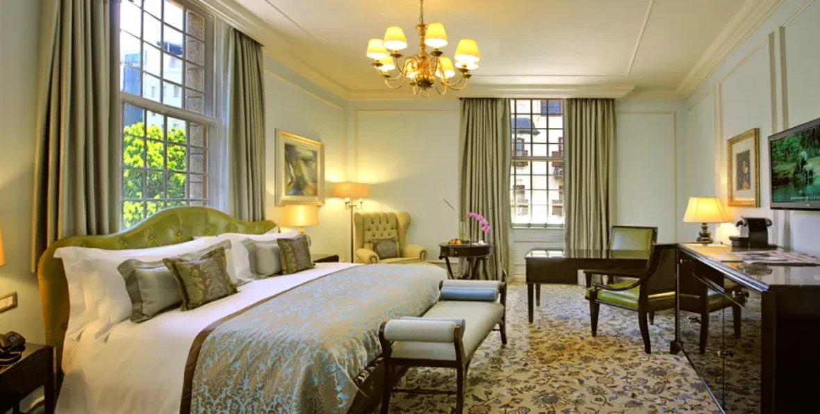 Taj Cape Town - arenatours.com -