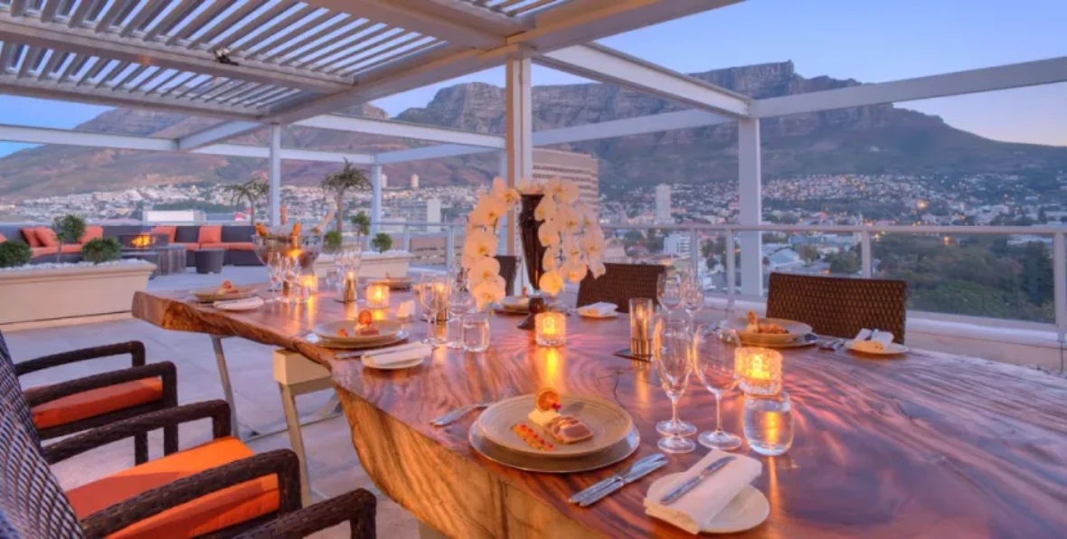 Taj Cape Town - arenatours.com -