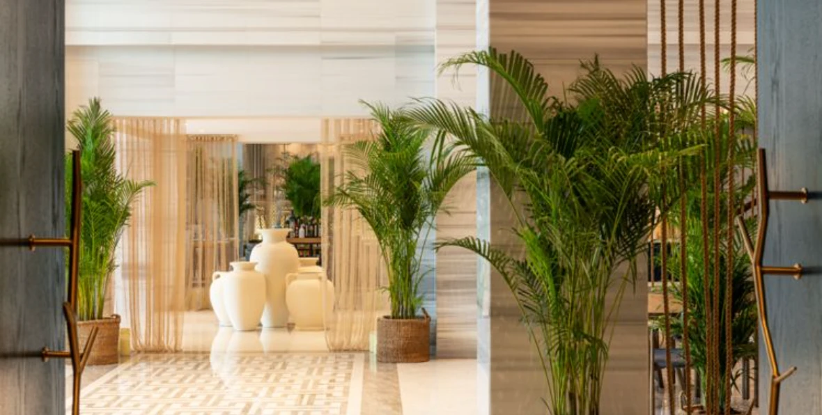 St Regis - arenatours.com -