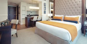 Dukes The Palm - arenatours.com -
