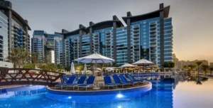 Dukes The Palm - arenatours.com -