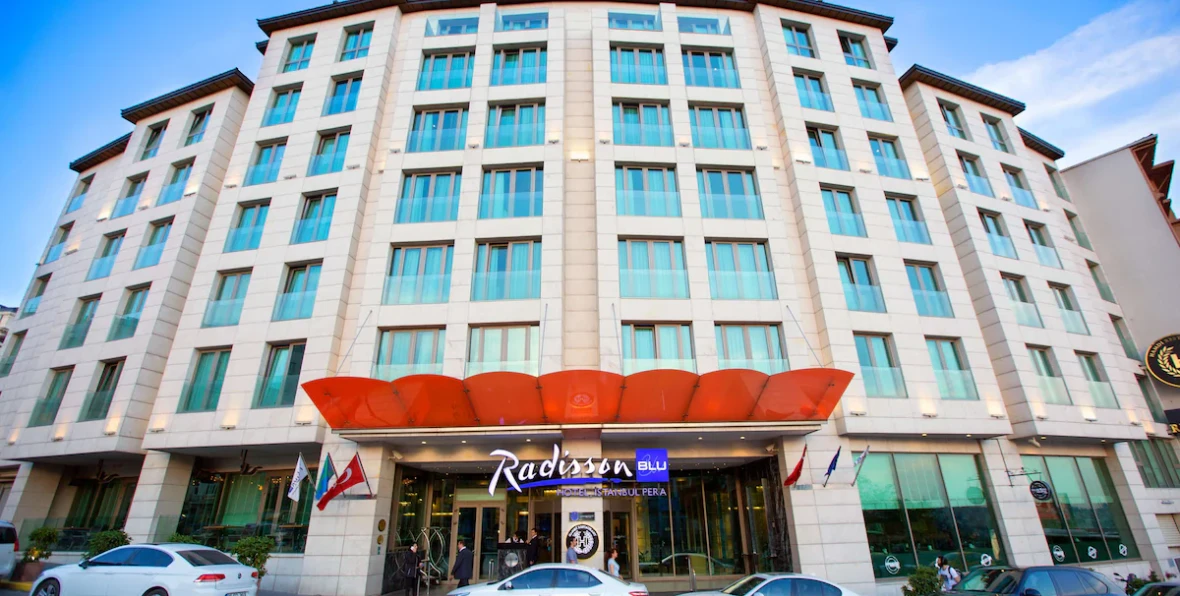 Radisson Pera - arenatours.com -