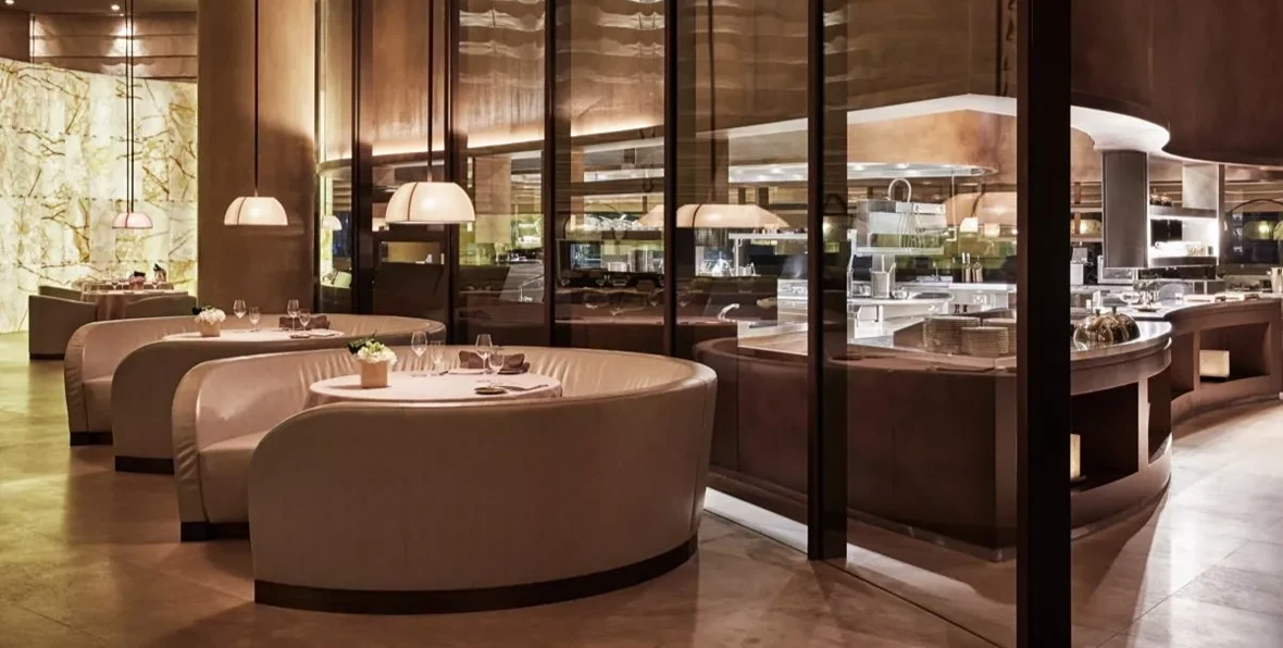 Armanidubai - arenatours.com