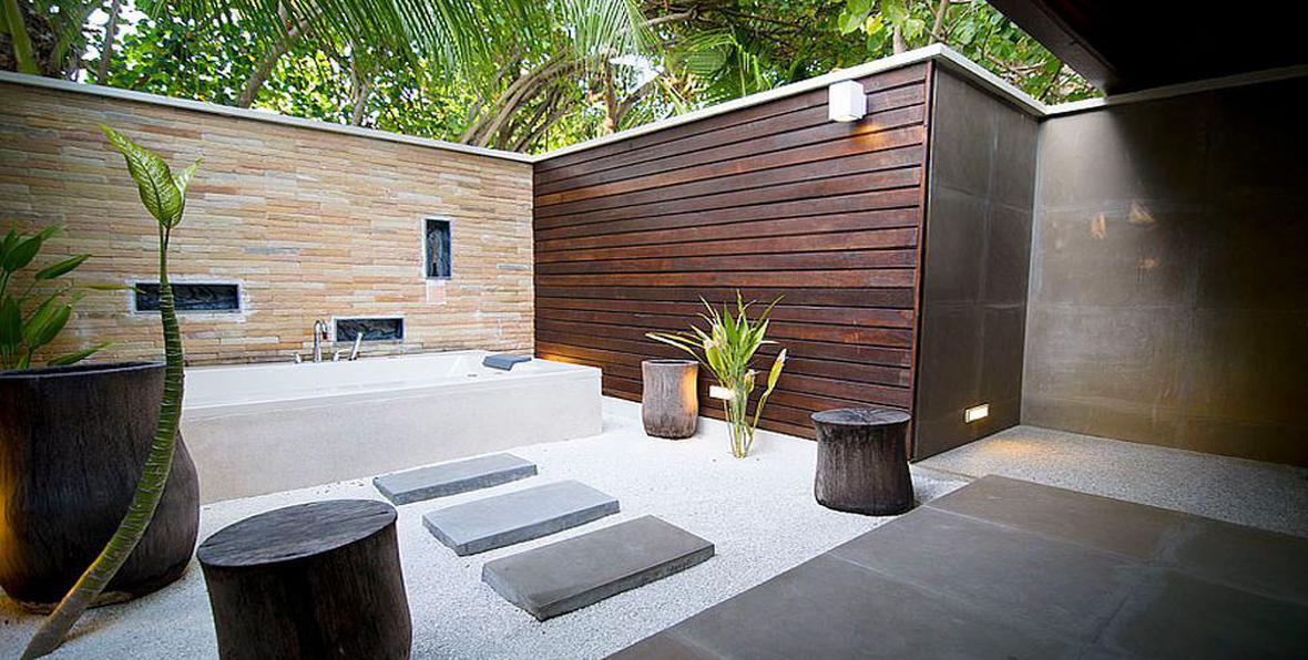 Wanking bathroom club outdoor