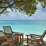 relax en la playa en Loama Resort Maldives