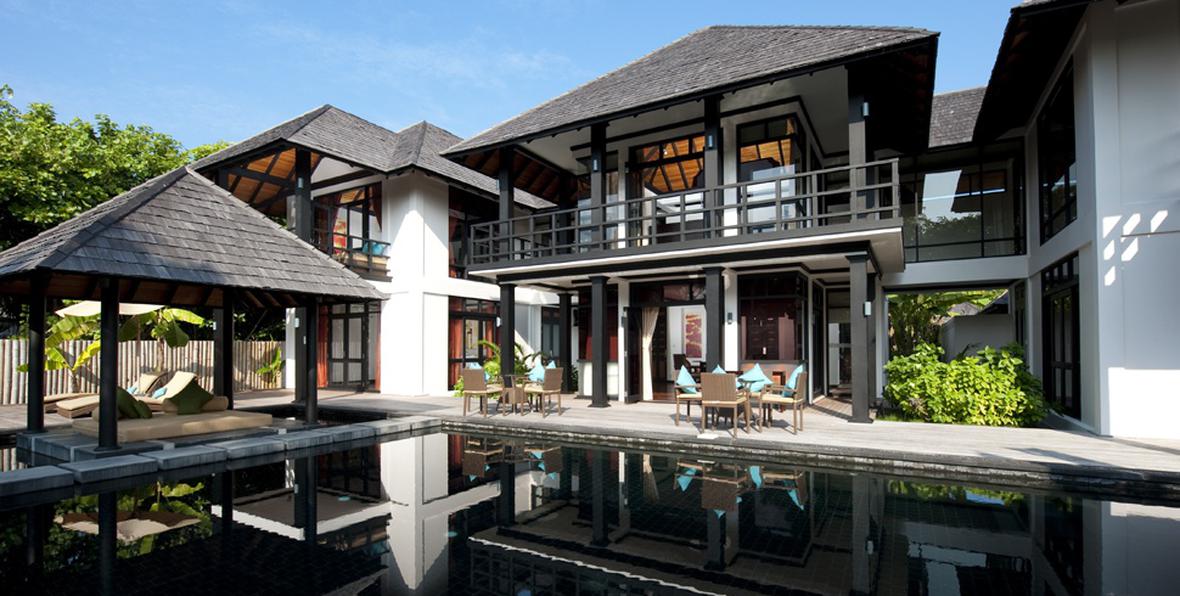 Celebrity Retreat Arenatours