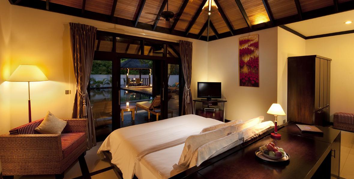 Celebrity Retreat Arenatours