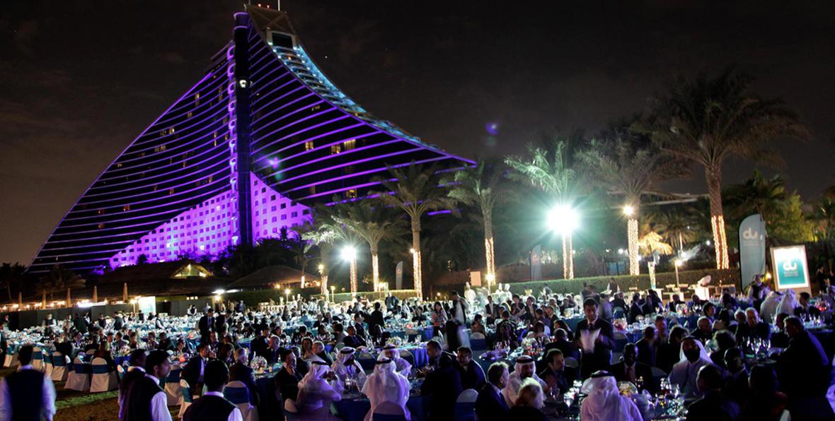 Jumeirah Beach Hotel - arenatours.com
