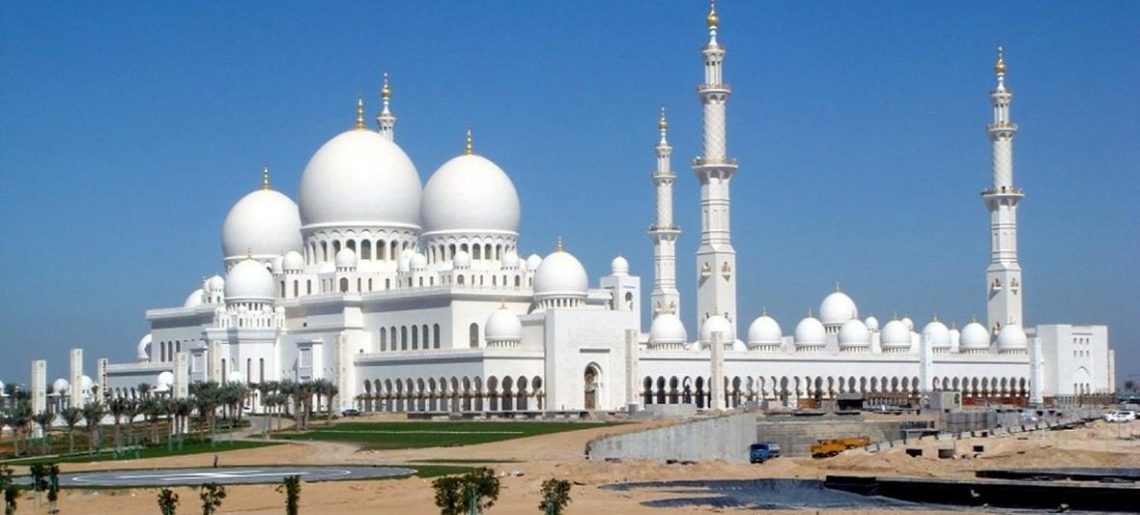Abu Dhabi – Gran Mezquita – Emirates Palace